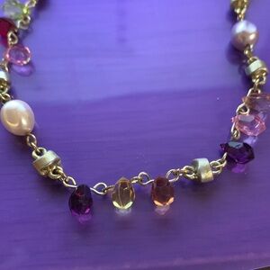 Pretty necklace 18 1/2”^